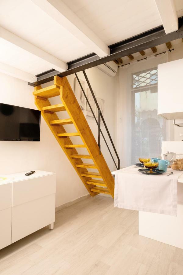 Il Nido - Cozy Studio Apartment In Santa Croce フィレンツェ エクステリア 写真