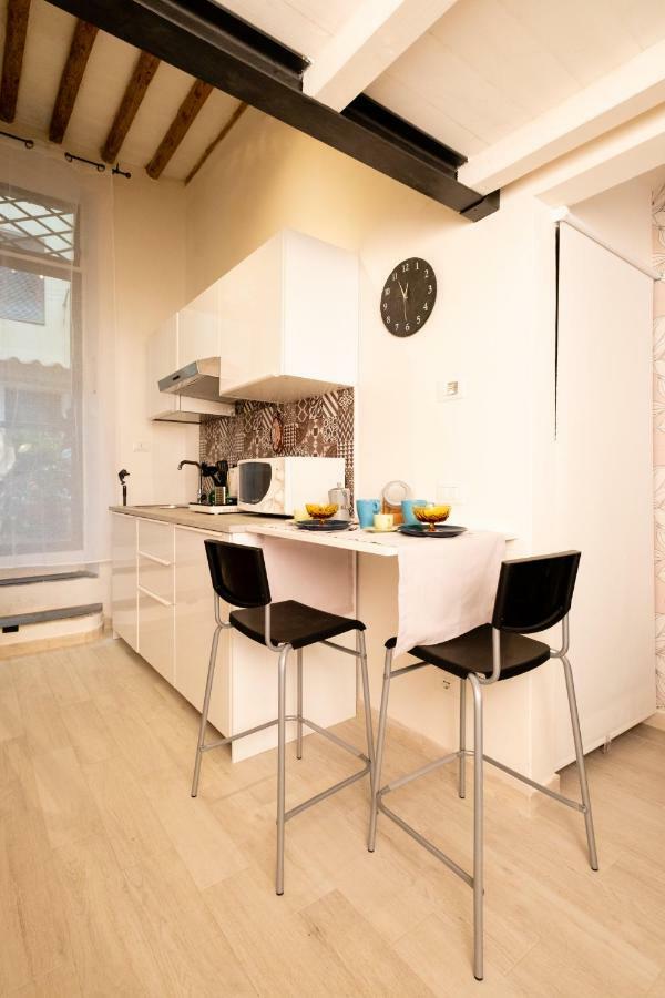 Il Nido - Cozy Studio Apartment In Santa Croce フィレンツェ エクステリア 写真